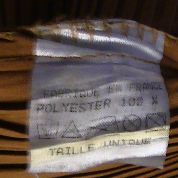 Pleated Gold Top - Medium - French - Picture 6 of 6